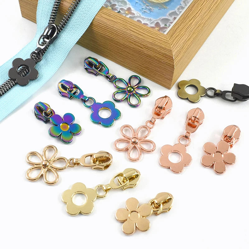 20/600Pcs 5# Nylon Zippers Sliders 10-50Pcs Flower Sewing Zipper Slider Garment Decoration Zip Puller Backpack Repair Closure Zips Head