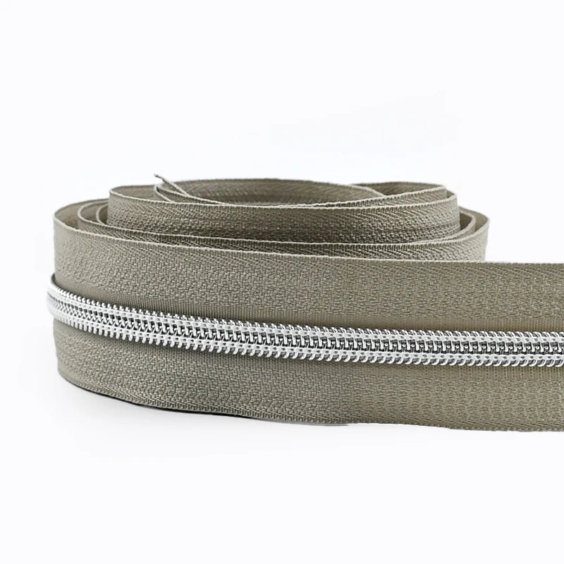 8/300M 5# Sewing Nylon Zipper Tape Silver Teeth Decor Zip Roll Jacket Bag Closure Zippers Repair Kits DIY Zips Replace Supplies